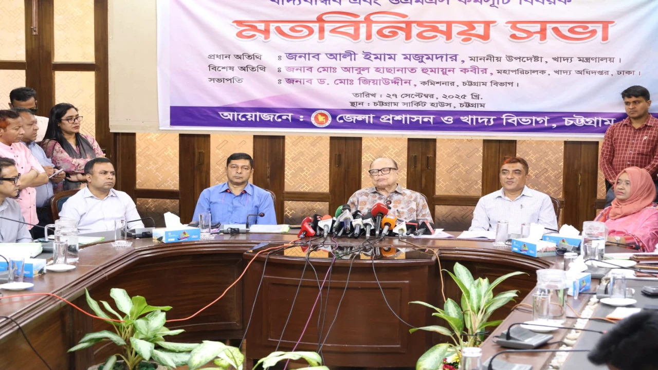আমেরিকা থেকে আরো গম আমদানির চুক্তি করছে সরকার।