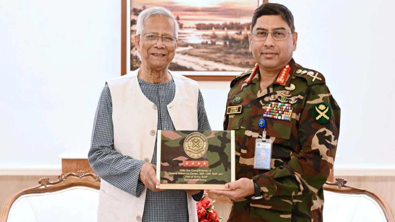 প্রধান উপদেষ্টার সঙ্গে সেনাপ্রধানের সাক্ষাৎ