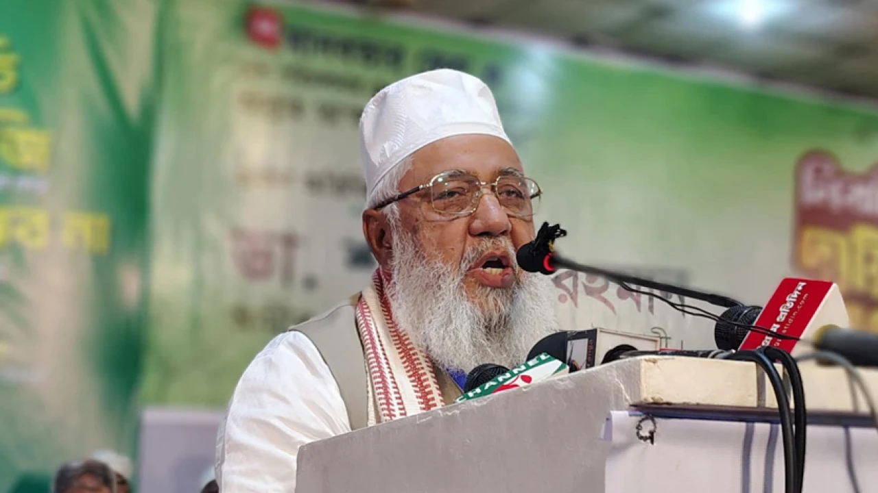 জাতীয় সংসদের হেডফোন ও সাউন্ড সিস্টেম নিয়ে অভিযোগ তুলেছেন শাহজাহান চৌধুরী।