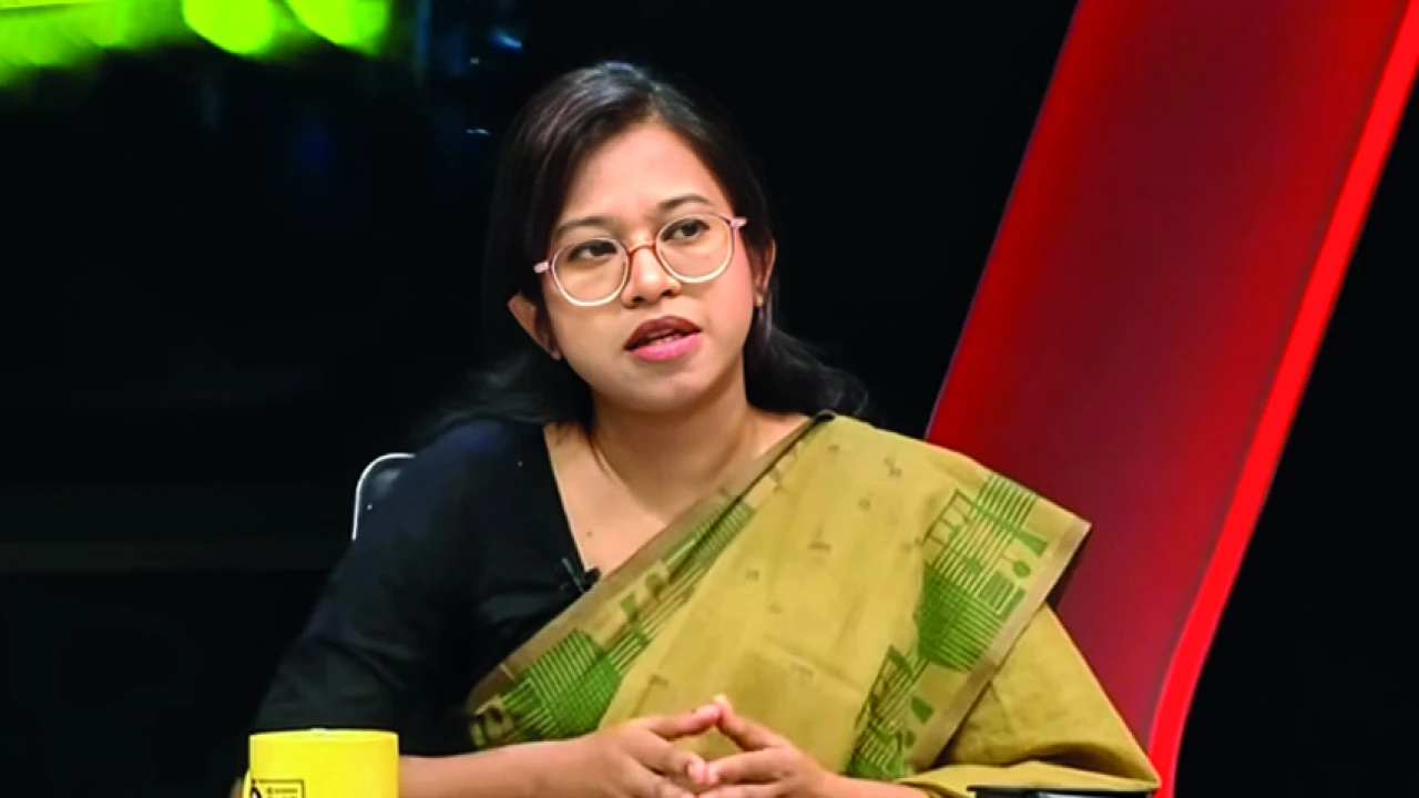 আইনি জটিলতায় মনিরার প্রার্থিতা, আসন হারাতে পারে জামায়াত জোট