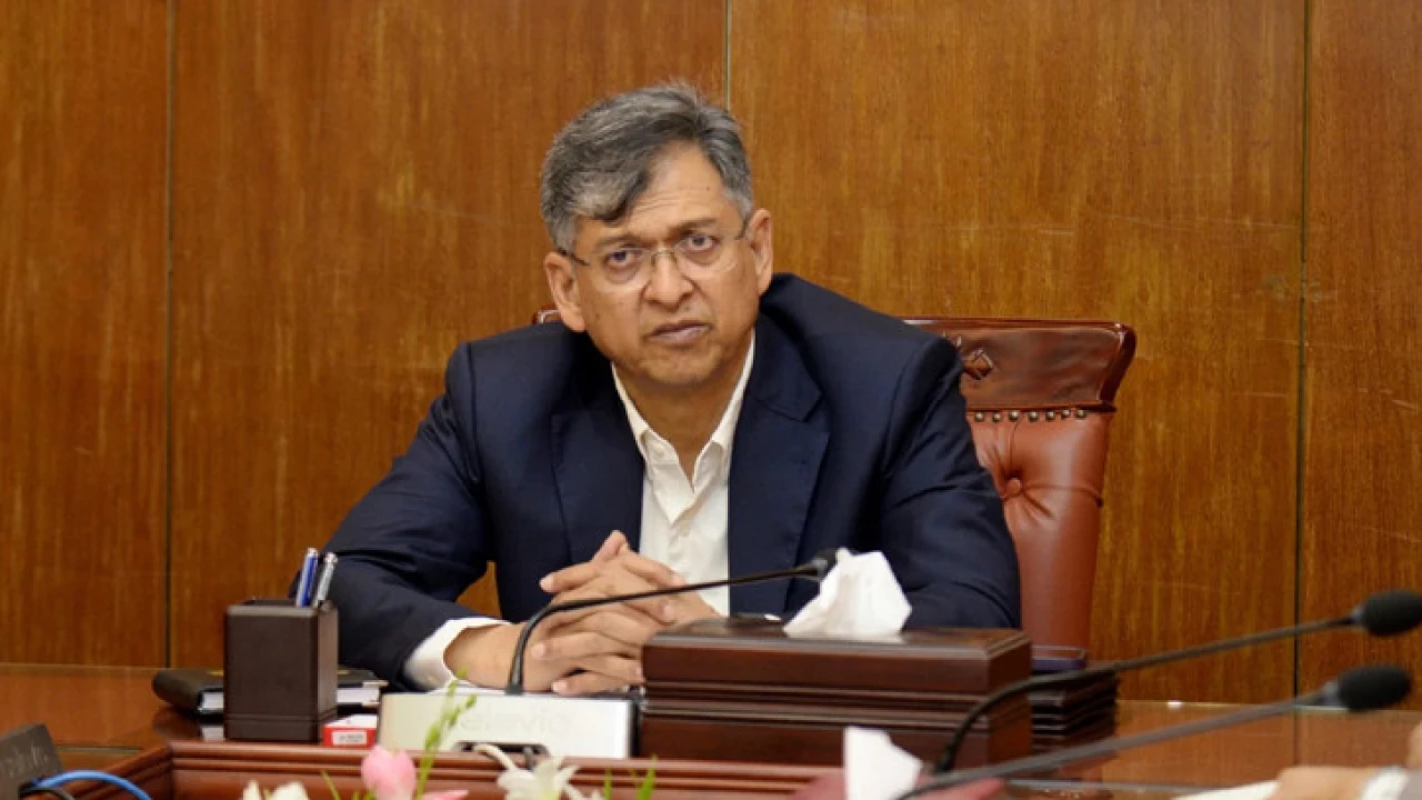 আইনিভাবে শেখ হাসিনাকে ভারত থেকে ফেরত চায় সরকার: স্বরাষ্ট্রমন্ত্রী