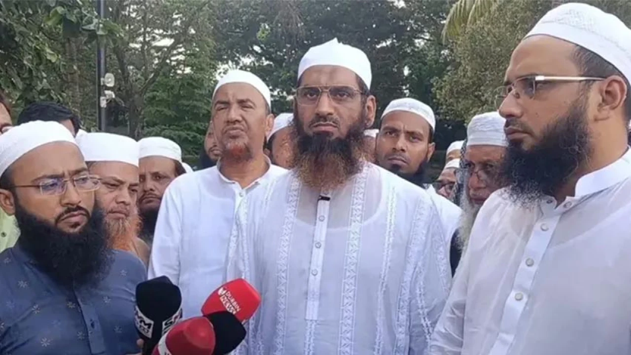 জুলাই জাদুঘরের ভাস্কর্য থেকে মুখাবয়ব মুছে ফেলার আহ...